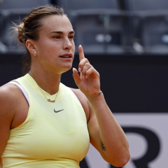 Sabalenka preko Ostapenko do polufinala Rima