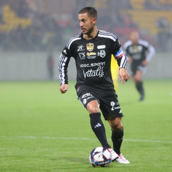 Čelsi naknadno zaradio od prodaje Azara