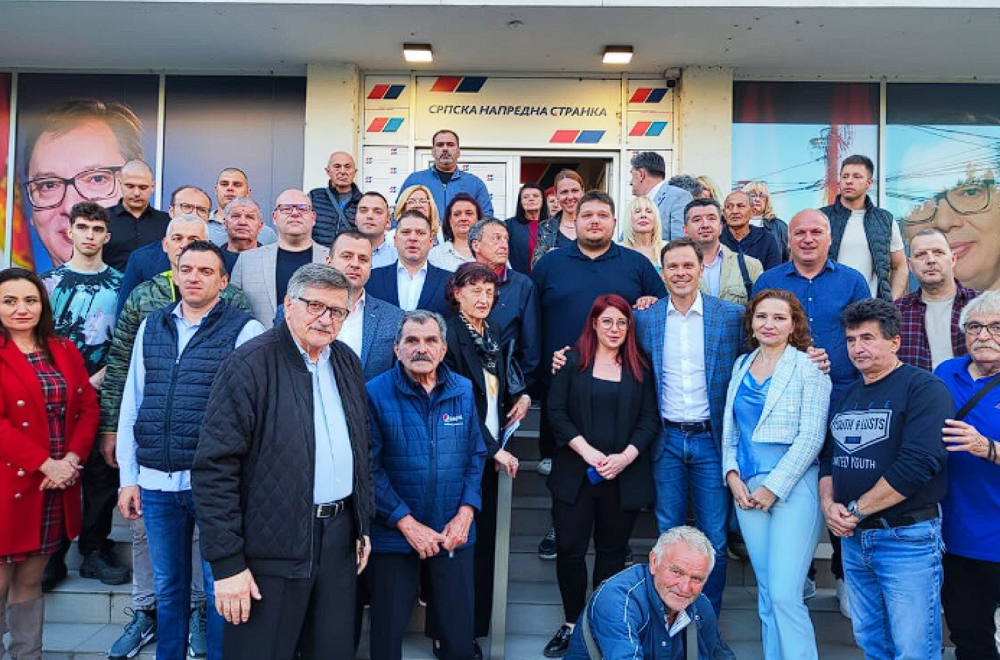 Mali sa građanima Malog Mokrog Luga: "Ovo su vremena kada treba da se ujedinimo" FOTO