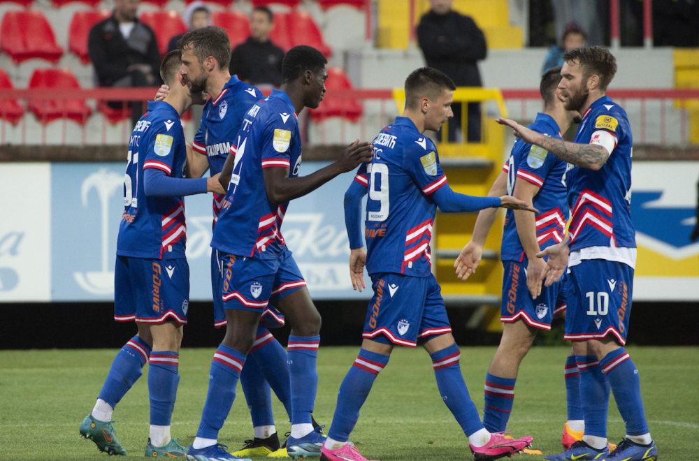 Zvezda "pokerom" počastila Napredak – dva gola Sremčevića VIDEO