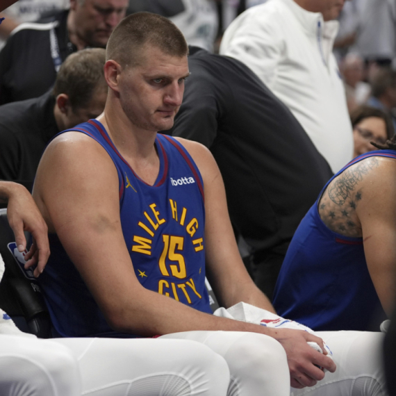 Jokić nemoćan – Minesota ponizila Denver sa +45 i izborila majstoricu!