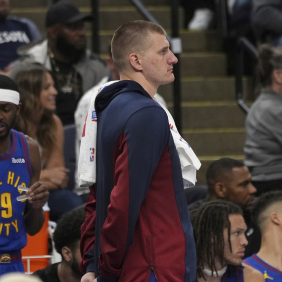 Pogledajte šta je Jokić radio tokom cele 4/4 FOTO