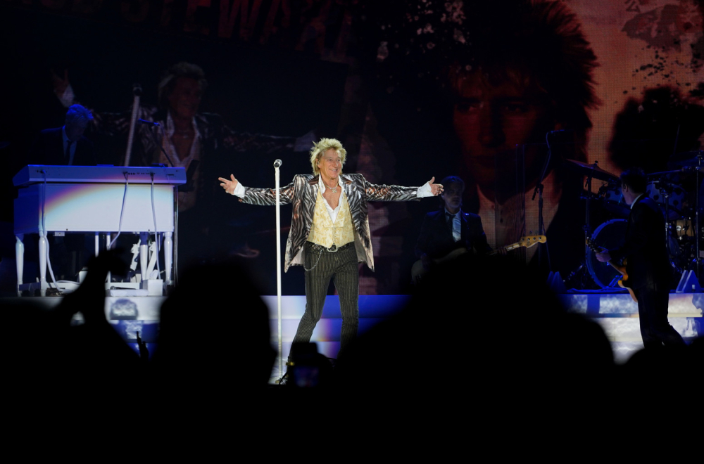 Rod Stjuart napravio pravi spektakl u Beogradskoj areni: Dočekan ovacijama FOTO/VIDEO