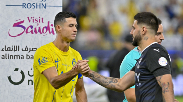 Mitrović u 100. minutu razbesneo Ronalda – protiv Srba kao bos po trnju! VIDEO