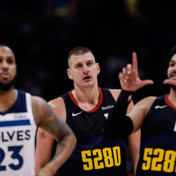 Denver zabrinut pred odlučujući meč