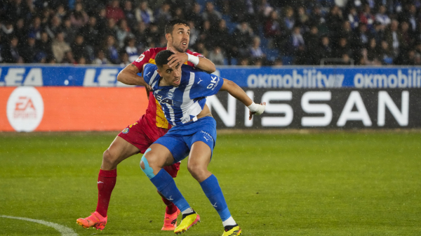 Tenzije u Vitoriji – kartonijada u meču bez značaja