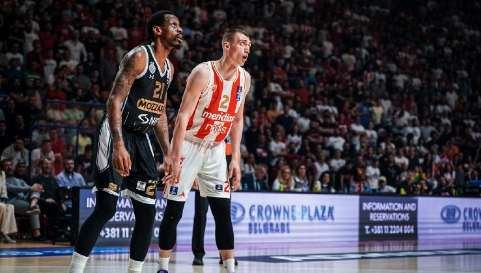 Naneli pesnicom raskrvario Lazarevića – Zvezda se hitno oglasila!