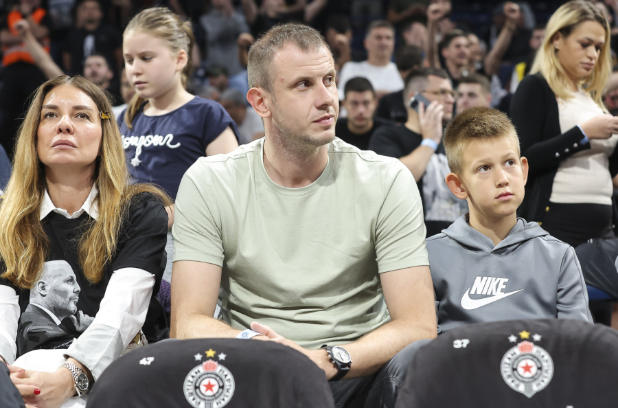 Nađ kao Duljaj  – prati derbi u Areni FOTO
