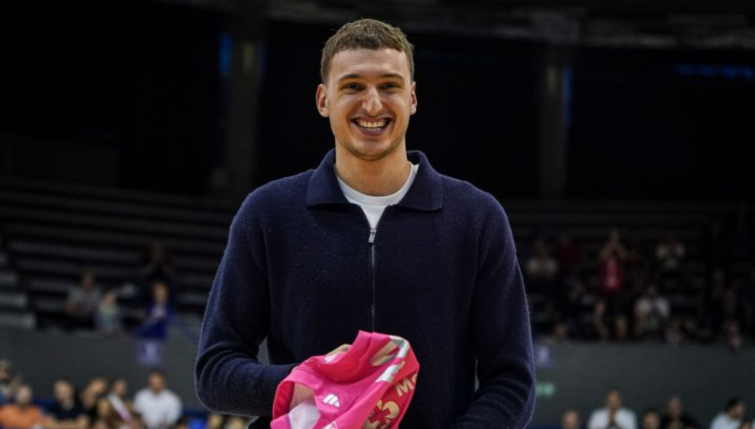 Nikola Jović slavio Zvezdinu titulu FOTO