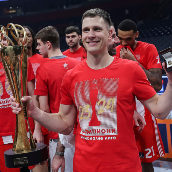 Nedović objasnio zašto je zaplakao: "Bio sam u Zvezdi kad je bilo mnogo teško" VIDEO