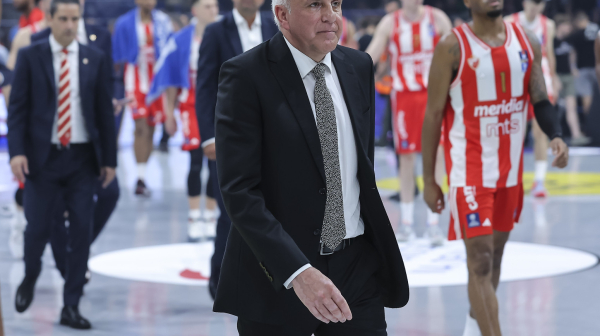 Obradović "meša" karte pred KLS