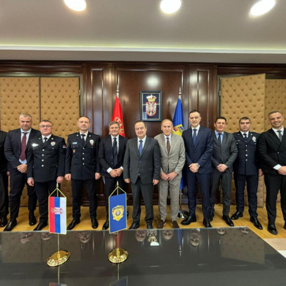 Džajić i Piksi na prijemu kod ministra Dačića