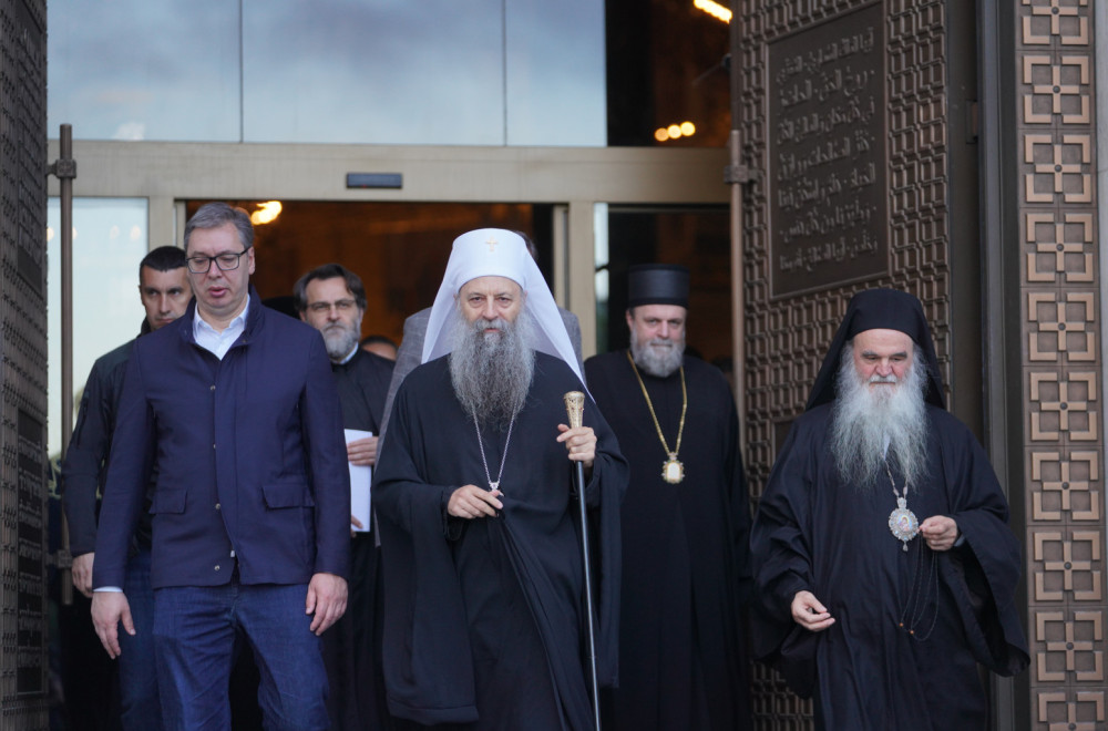 Vučić dobio blagoslov patrijarha Porfirija pred put u Njujork: "Idem da se borim..." VIDEO