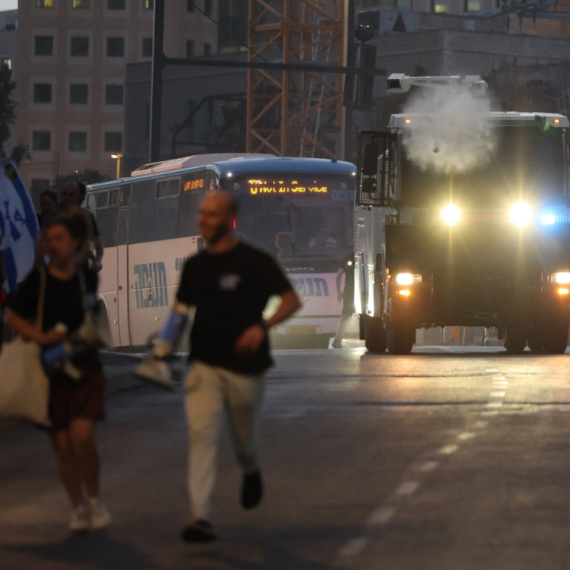 Napad na Izrael; Odjekuju sirene