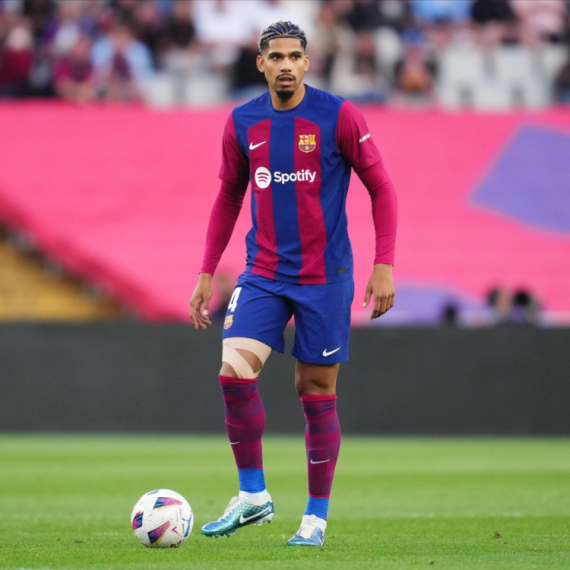 Aston Vila želi fudbalera Barselone