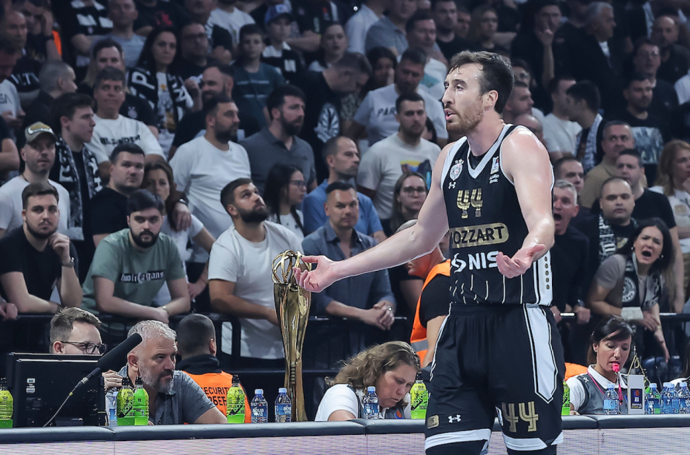 Kaminski napustio Srbiju