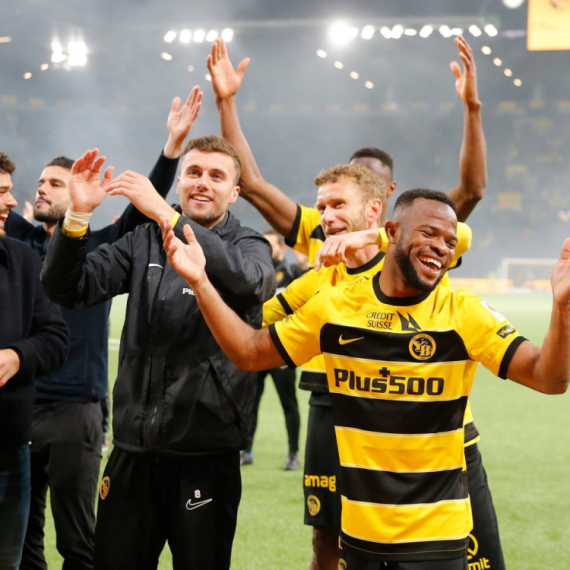 Igrači Jang Bojsa se družili sa Novakom: Najlepših 20 minuta! FOTO