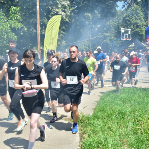 Trejl spektakl na Košutnjaku sa 300 trkača