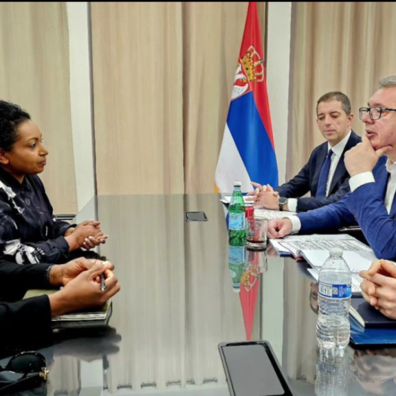 Vučić sa predstavnicom Svete Lucije: Rizični presedani vode do politizacije istorijskih činjenica FOTO