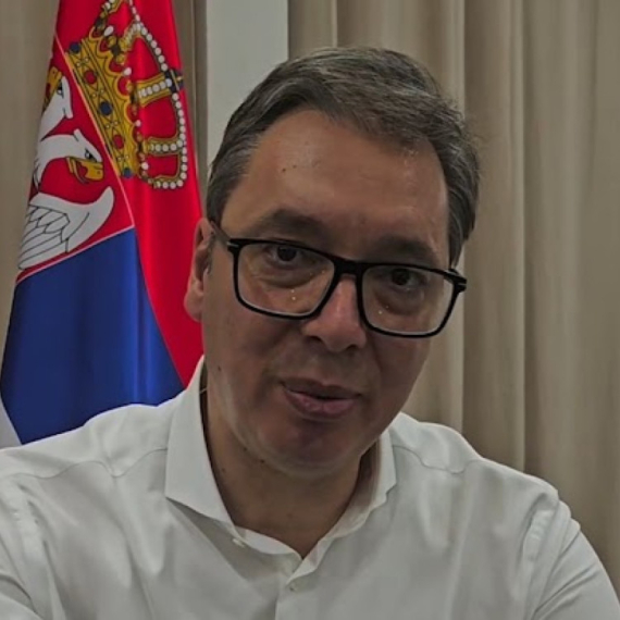 Oglasio se Vučić: Molim grčku braću da budu uzdržani. Nema nazad, pobediće Srbija VIDEO