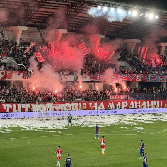 Prekinuto finale Kupa – golman Vojvodine pogođen u glavu! FOTO