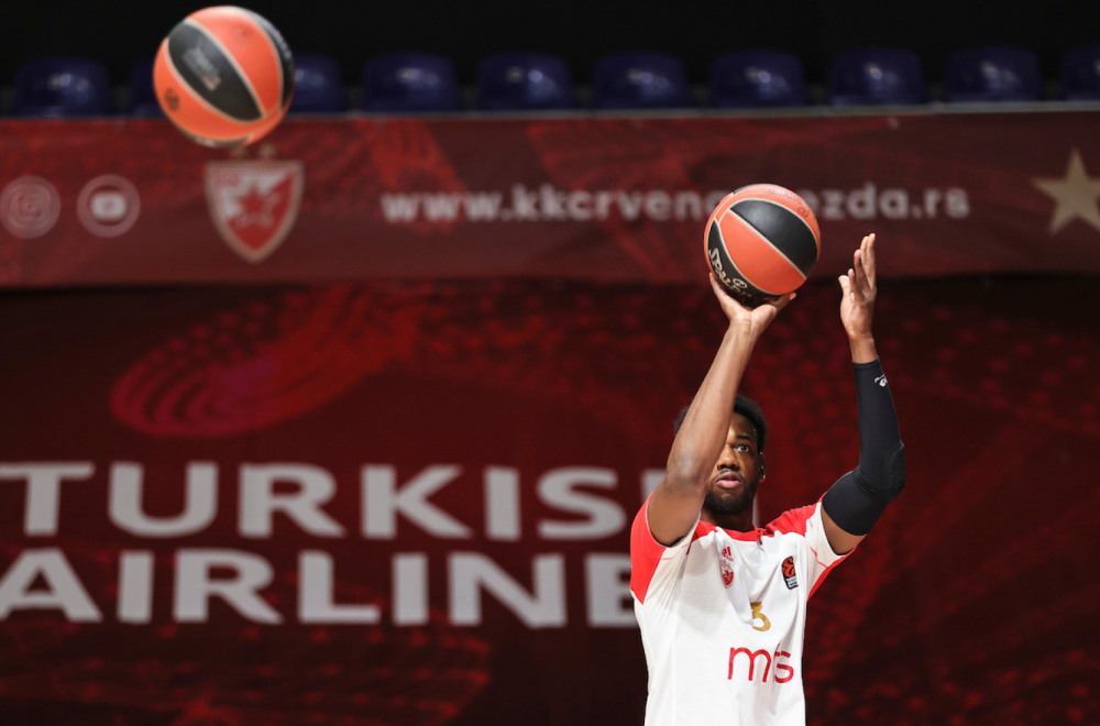 Zvezda vraća Džordana Lojda?