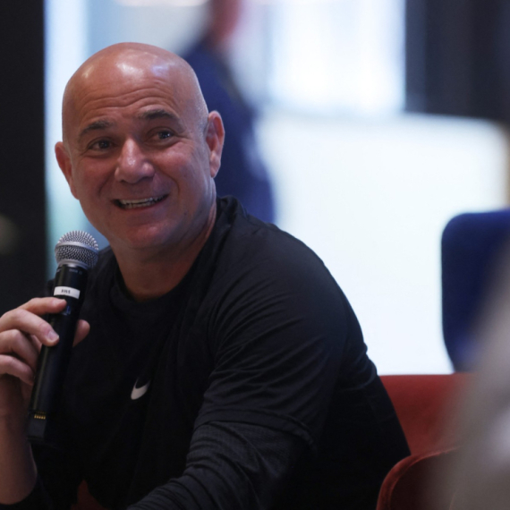 Agasi menja Džona Mekinroa na mestu selektora Tima Sveta