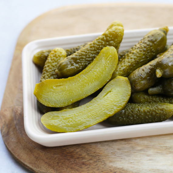 Kiseli krastavci: nutritivna vrednost, kalorije, recepti