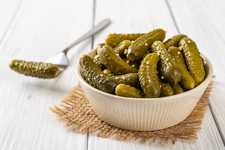 Kiseli krastavci imaju malo ugljenih hidrata i dobro regulišu nivo šećera u krvi