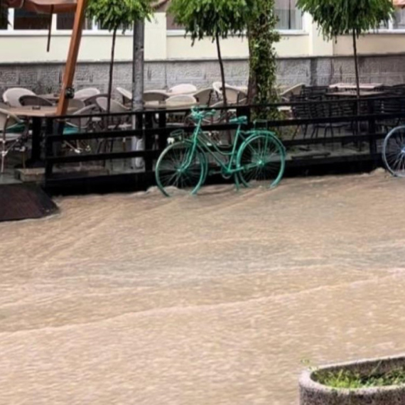 Kiša opet pljušti: Strahuje se od novih poplava FOTO/VIDEO