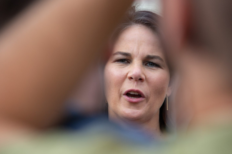 Major attack on Russia; Zelensky striked Crimea