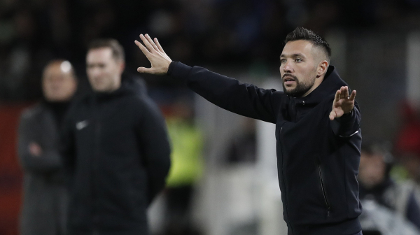 Ajaks dobija prvog stranog trenera posle skoro 30 godina