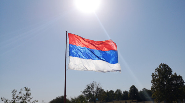 Pokušaj zastrašivanja Srba; Trobojka skinuta sa crkve u Lipljanu