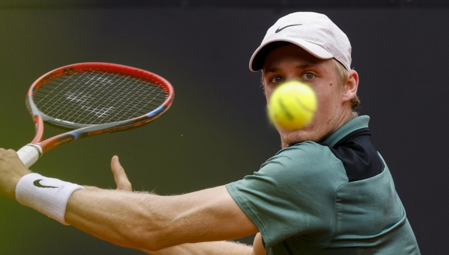 Kolega napao Sinera: "Drugačija pravila za drugačije igrače!"