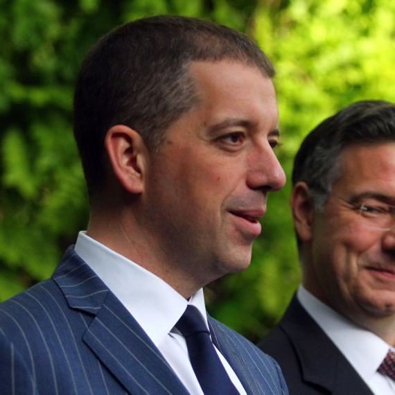 Đurić: "Danas će za Srbiju biti težak dan. Pokazaćemo da smo država koja ima snage da brani sebe"