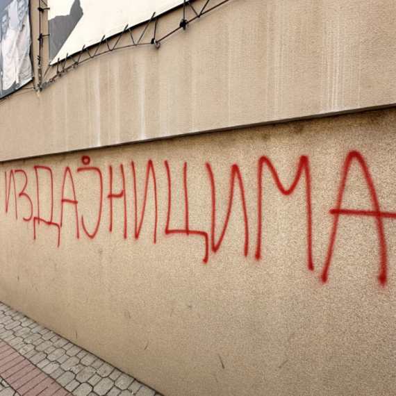 Nove pretnje Vučiću, građani u šoku: "Smrt izdajnicima"  FOTO