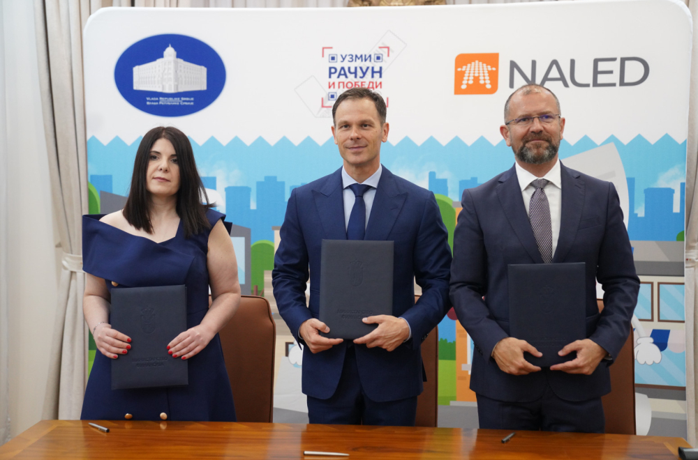 Mali uručio ključeve stanova dobitnicima u nagradnoj igri Uzmi račun i pobedi FOTO