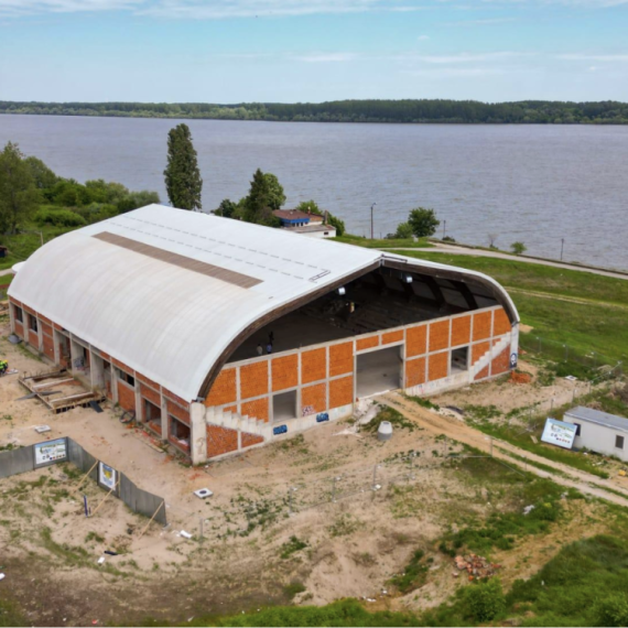 U Beogradu se gradi multifunkcionalna sportska hala sa terenima i bazenom FOTO