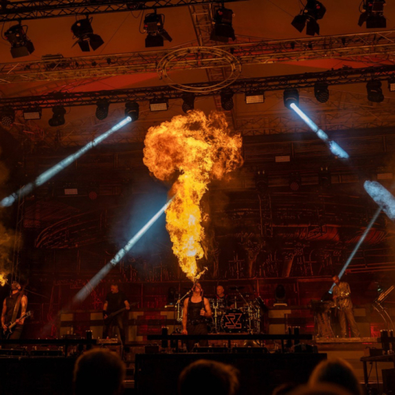 Beograd će se "tresti": Ramštajn treći put u Beogradu, stigli posetioci iz cele Evrope