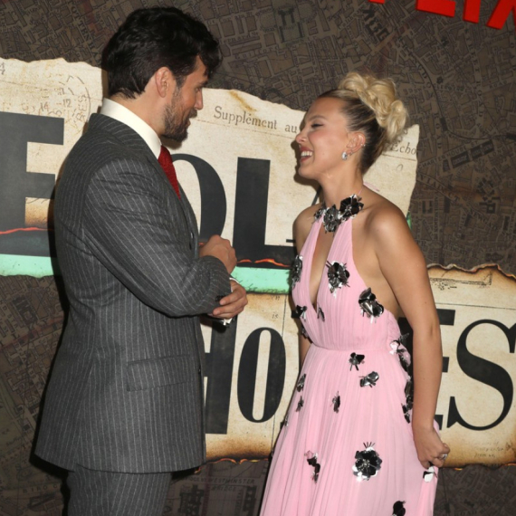 Ima 20 godina i već je stala pred oltar: Sin Bondžovija rekao "da" prelepoj glumici