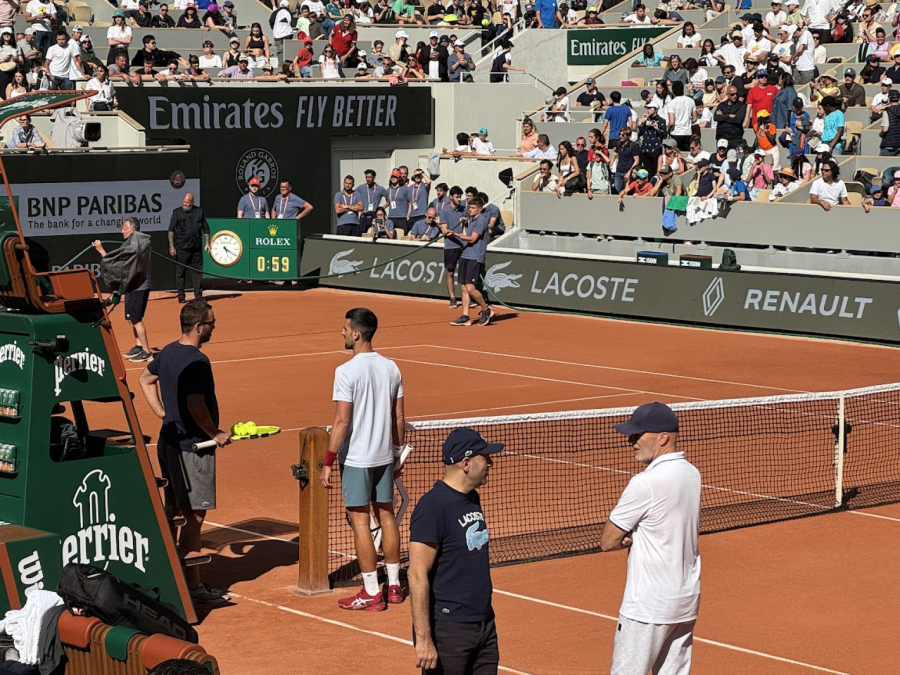 Đoković bez trenera odradio prvi trening u Parizu FOTO