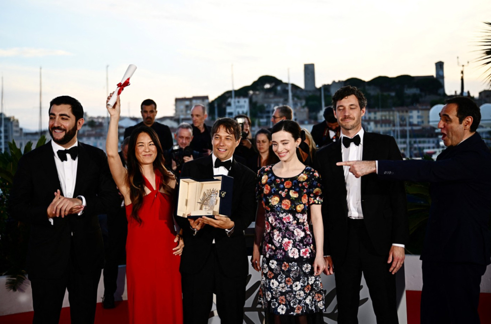 Ovaj film je osvojio Zlatnu palmu u Kanu