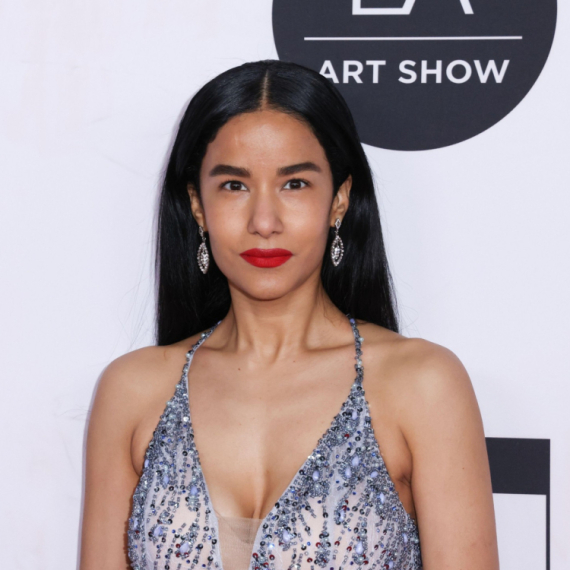 Još jedan skandal u Kanu: Glumicu izgurali sa crvenog tepiha VIDEO