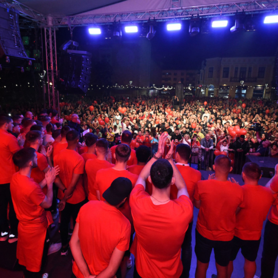 Slavi i Kragujevac – preko 5.000 navijača Radničkog ima samo jednu želju FOTO
