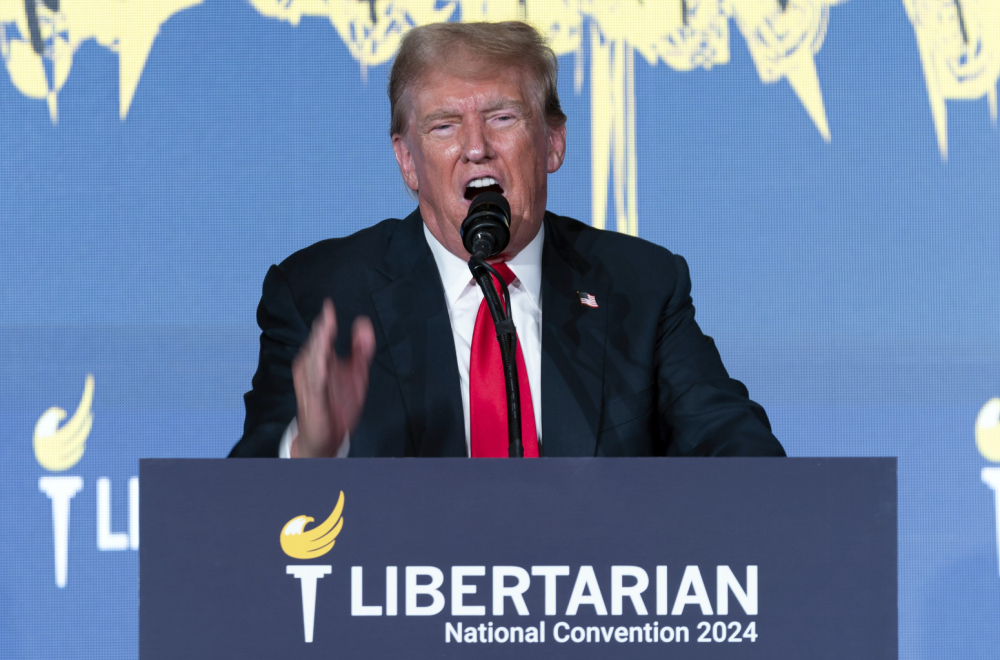 Tramp izviždan na skupu: "Tiranin, to si ti"