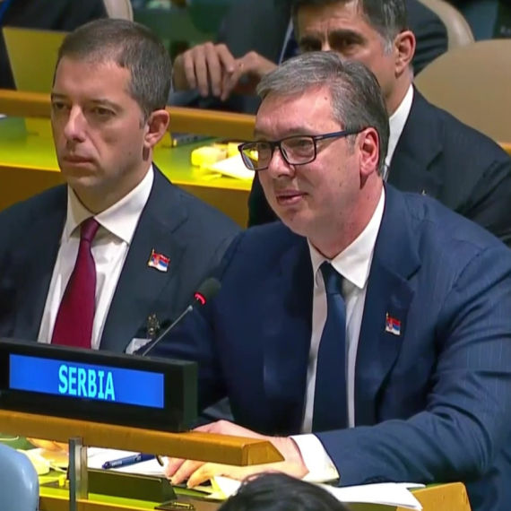 Ponovo napadaju Vučića: "Svega ovoga ne bi bilo da je Vučić priznao da se u Srebrenici desio genocid" VIDEO