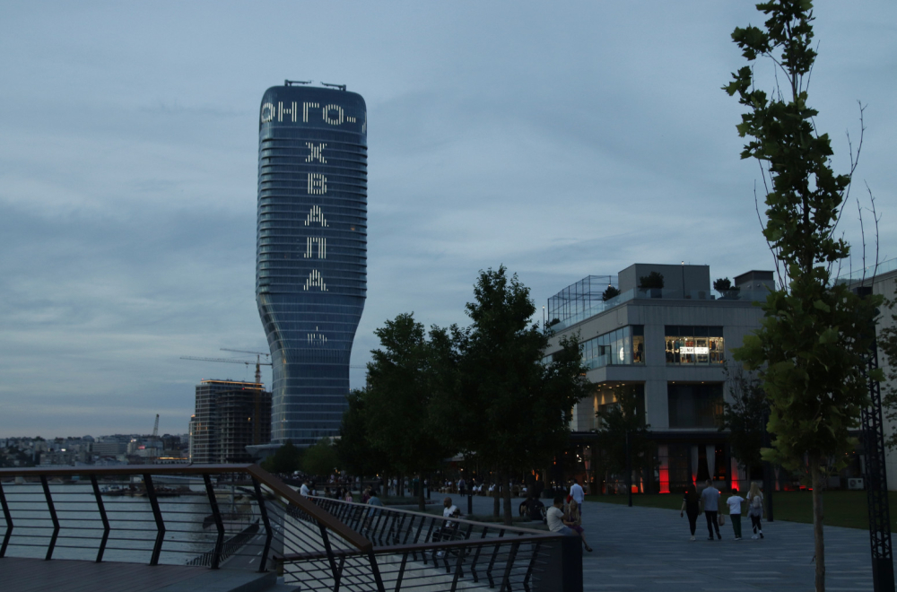 "Hvala Vam, prijatelji": Na Kuli Beograd svih 106 država koje nisu glasale za Rezoluciju o Srebrenici VIDEO