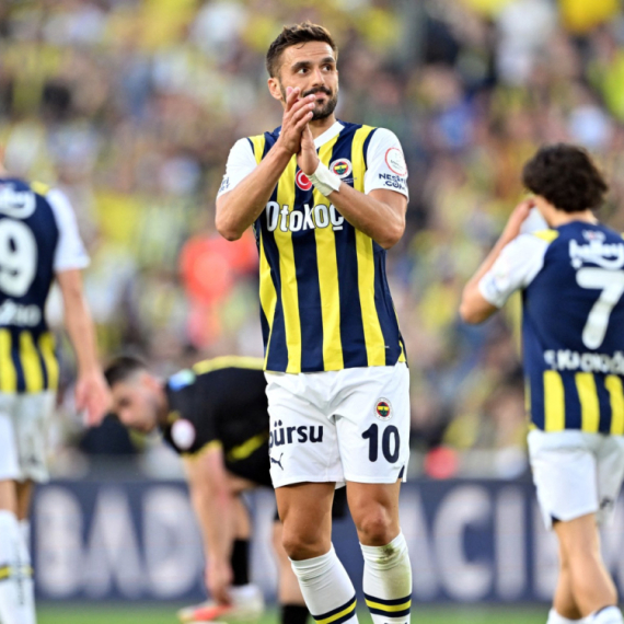 Presmešno – Galata žestoko "ponizila" Fener VIDEO