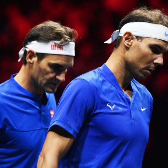 Federer i Nadal na svakom koraku u Parizu FOTO
