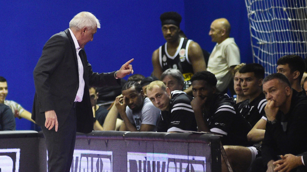 Obradović: On će meni da sednem dole – ovakvo šikaniranje nikada nisam doživeo!